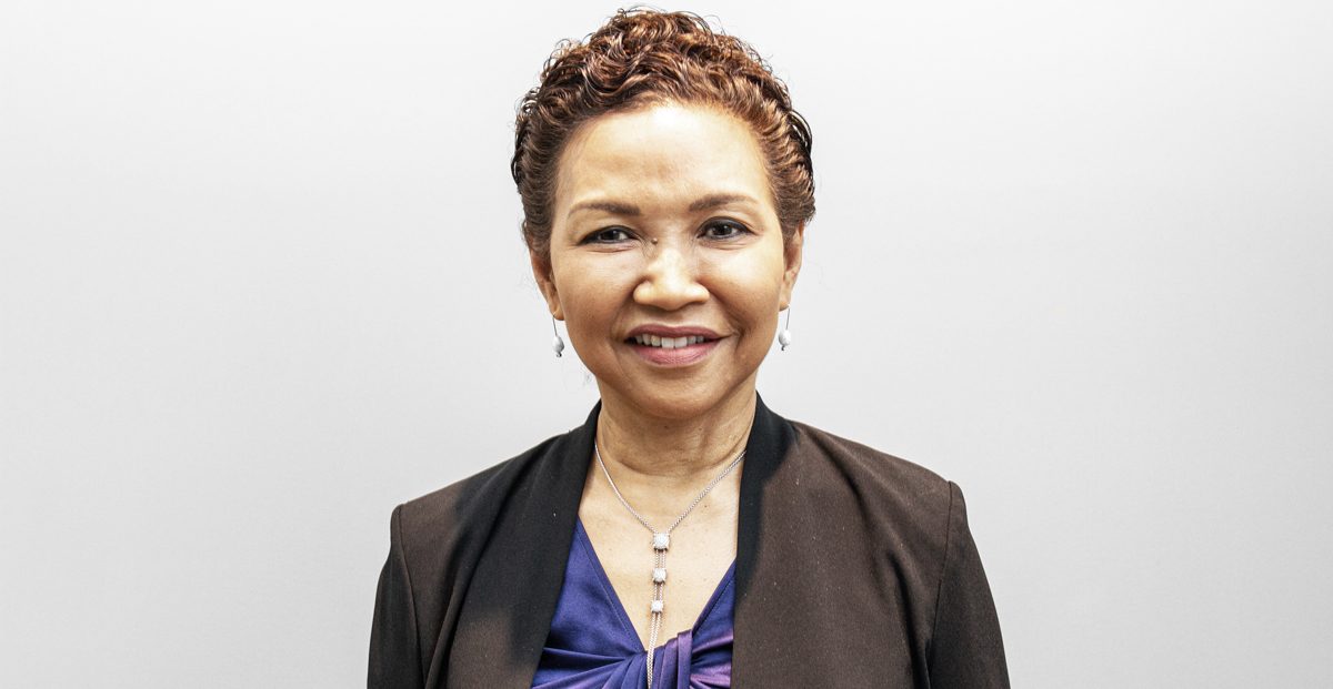 Meet Dr. Carolyn PoonWoo - Toronto Bloor West Dental Group - Toronto